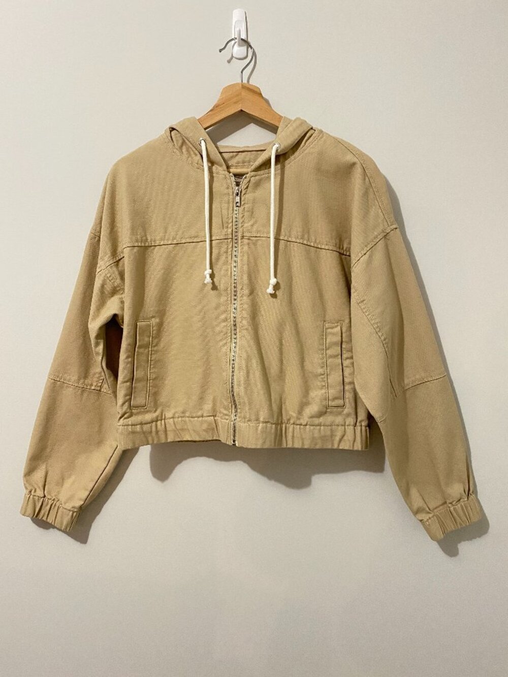 NWOT Khaki Canvas Jacket Cropped Drawstrings Hooded Utility 90s Spring Fall